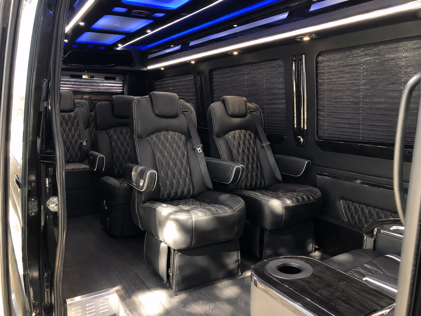 airport transfers between fll dania beach and hallandale beach