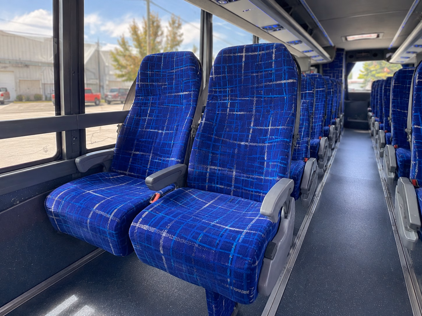 hollywood airport shuttles for military and government travel