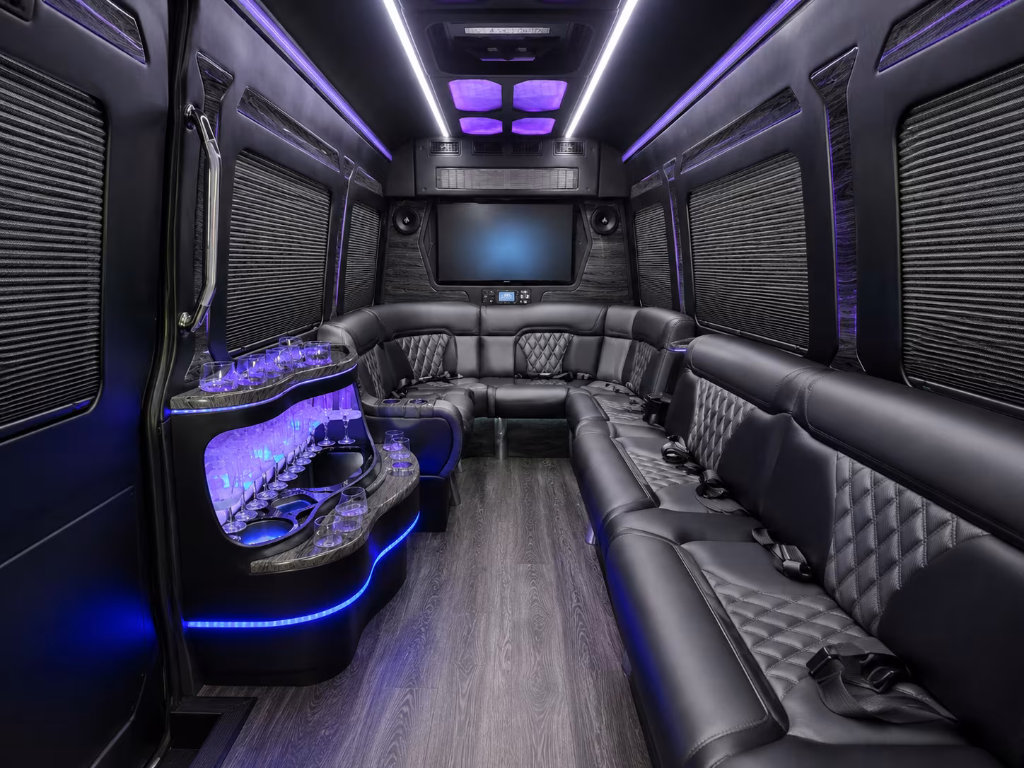hollywood custom day trip and driving tour bus rentals