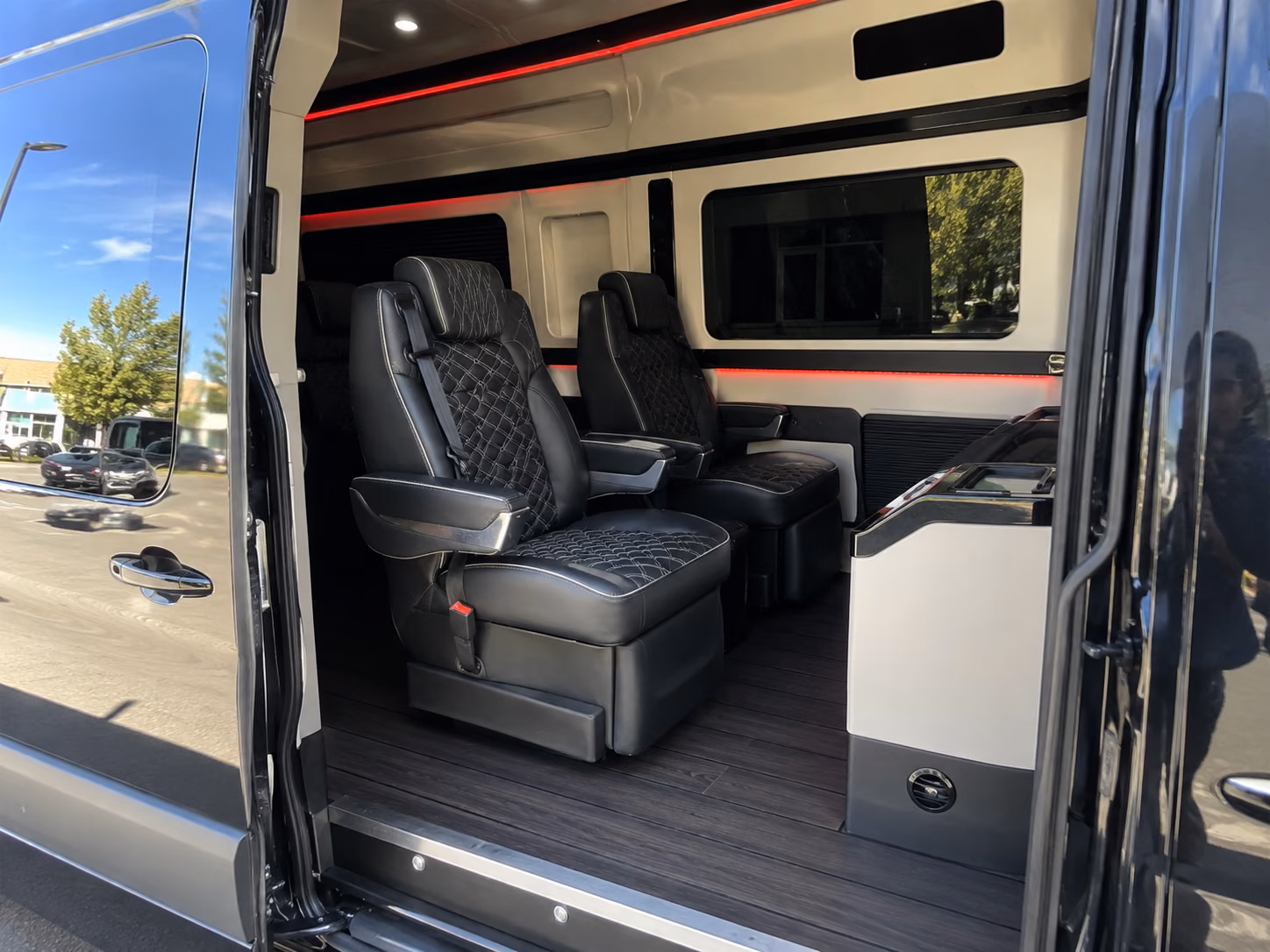 rent a bus for live music and private events around hollywood